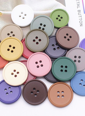 纽扣扣子 糖果色黑色四眼树脂大衣扣毛衣扣 风衣扣外套扣开衫扣