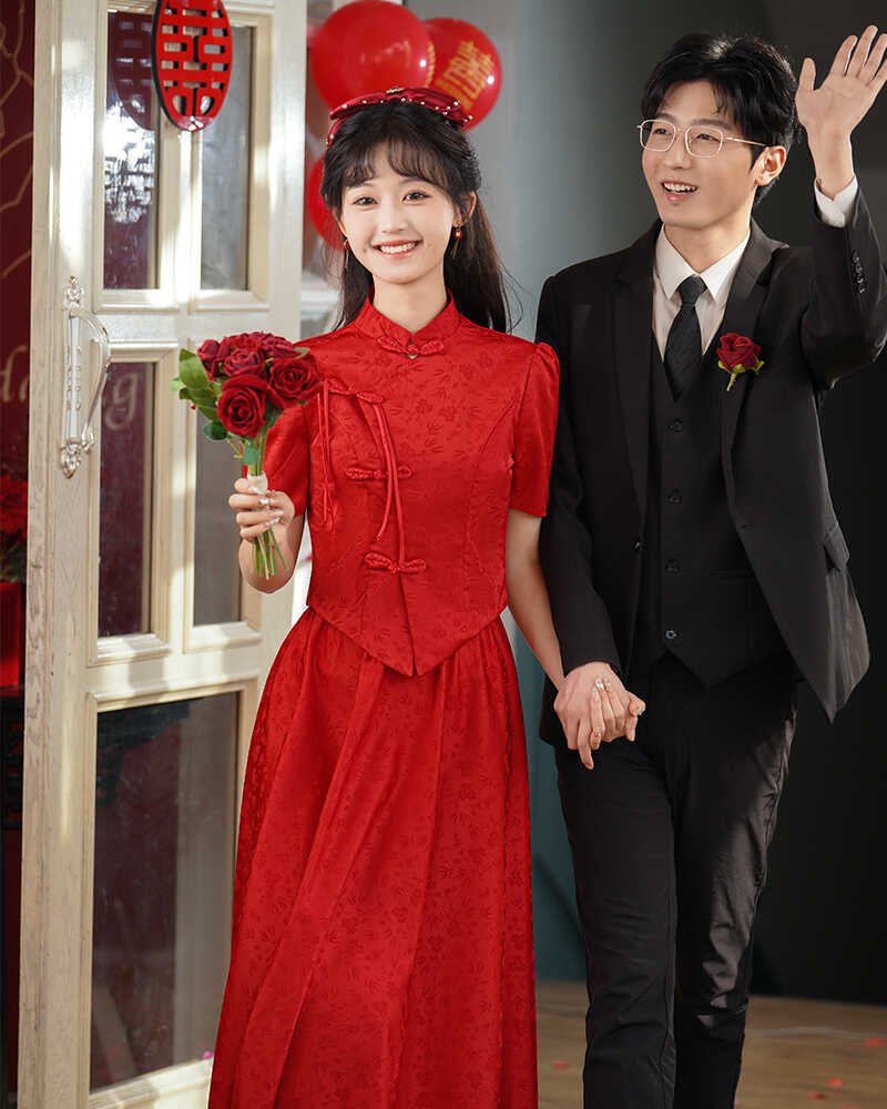 红色敬酒服女2024新款中式高级感订婚礼服气质新中式旗袍回门服新