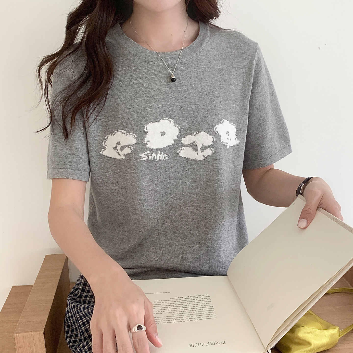 条纹短袖圆领百搭显瘦T恤女