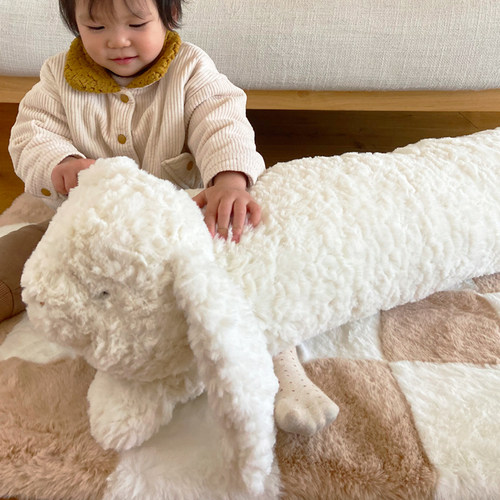 野兽兔子抱枕可爱女生节日礼物