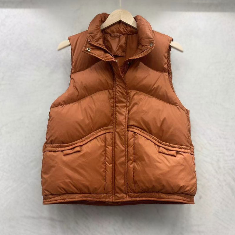 羽绒马甲女款冬季外穿2024新款白鸭绒短款加厚羽绒服背心大码显瘦