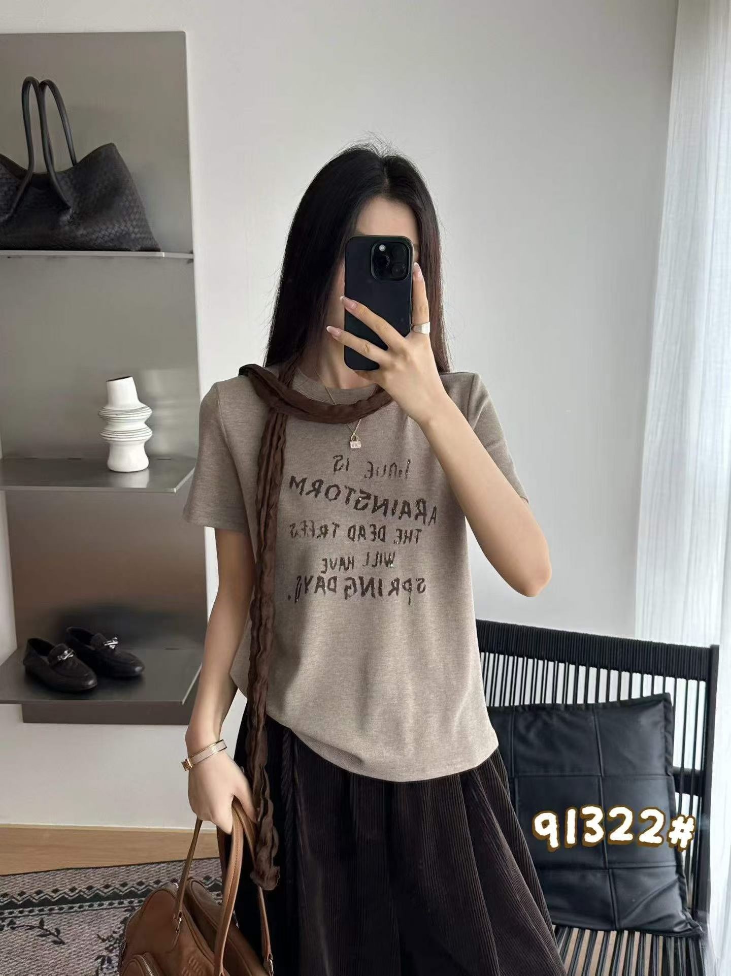 欧洲站2026秋季新韩版时尚圆领宽松显瘦百搭字母短袖T恤配丝巾女
