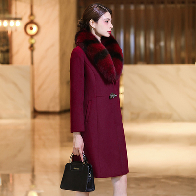 真狐狸毛领羊绒大衣中长款