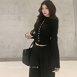 BABYblue【千金芭比】立领正肩长袖针织上衣金扣单排扣纯色打底衫