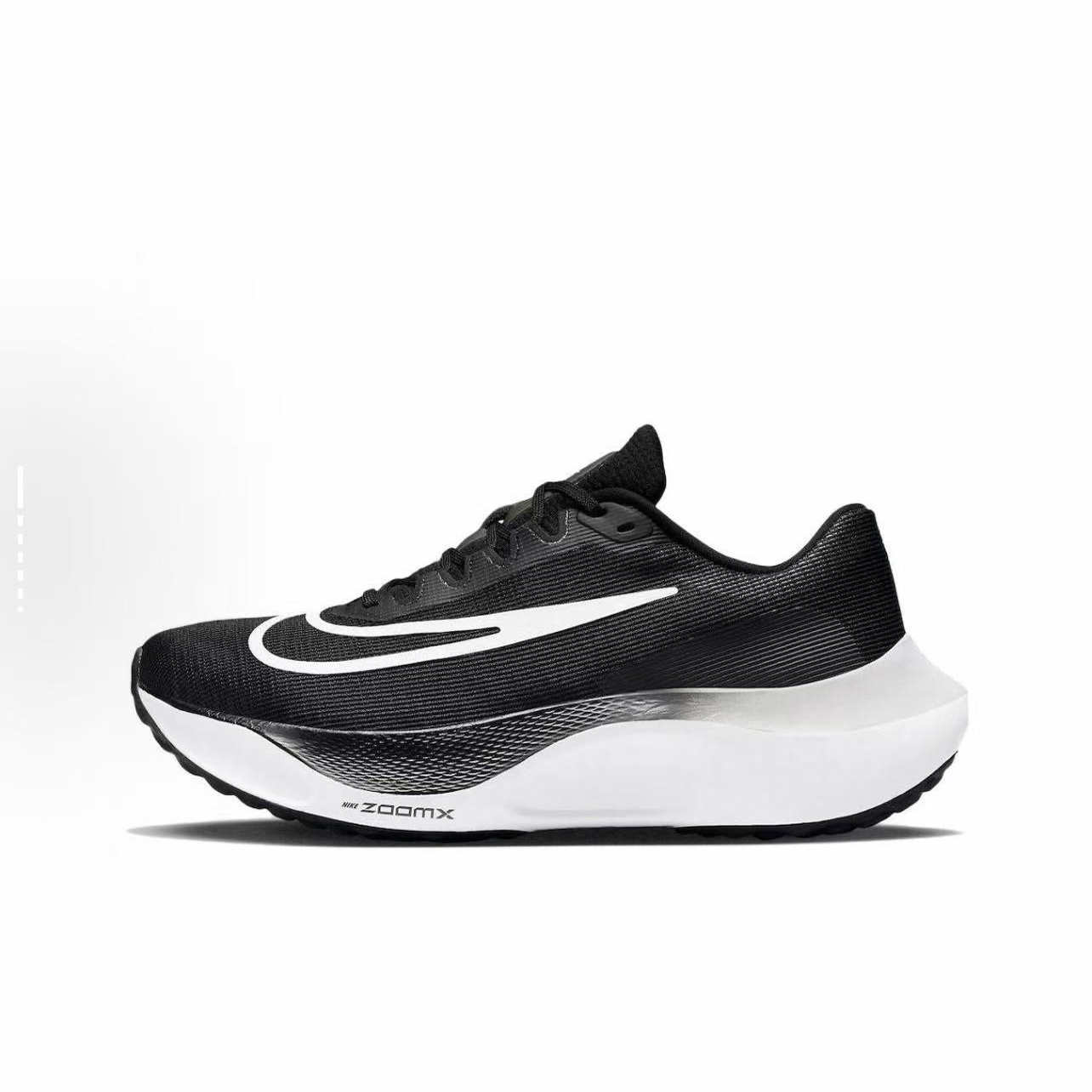 Nike Zoom Fly 5舒适透气低帮碳板跑步鞋黑白男款
