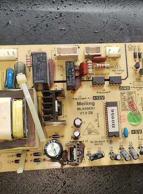 适用伊莱克斯冰箱电脑板B0956主板MLK09E01控制板