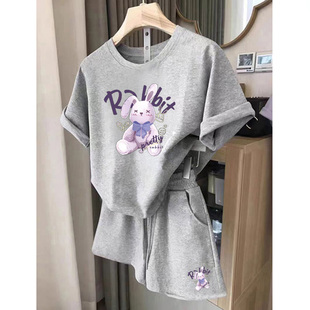 休闲运动套装女新款夏季洋兔娃娃图案大码减龄显高短袖短裤两件套