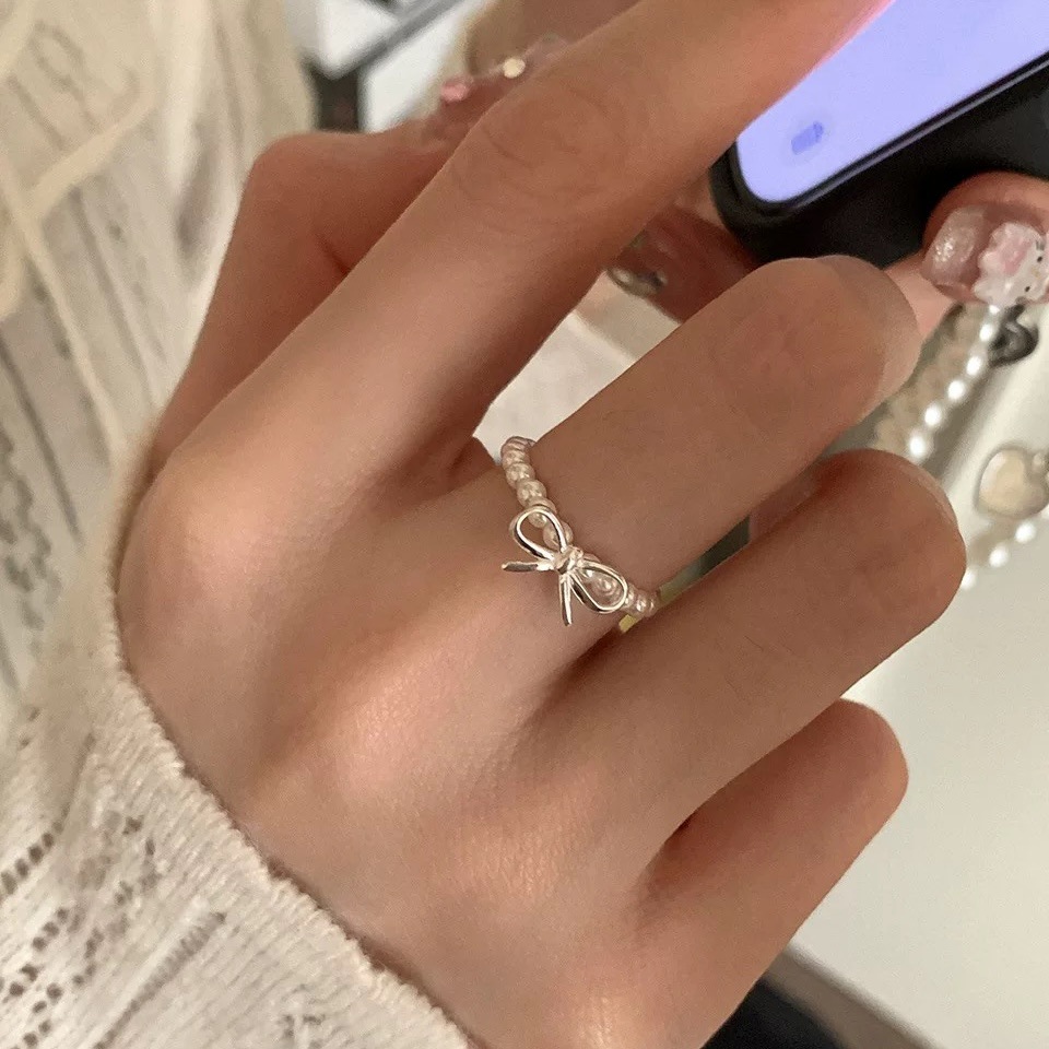 韩系韩版蝴蝶结珍珠戒指女弹力轻奢气质小众高级感食指戒新品手饰