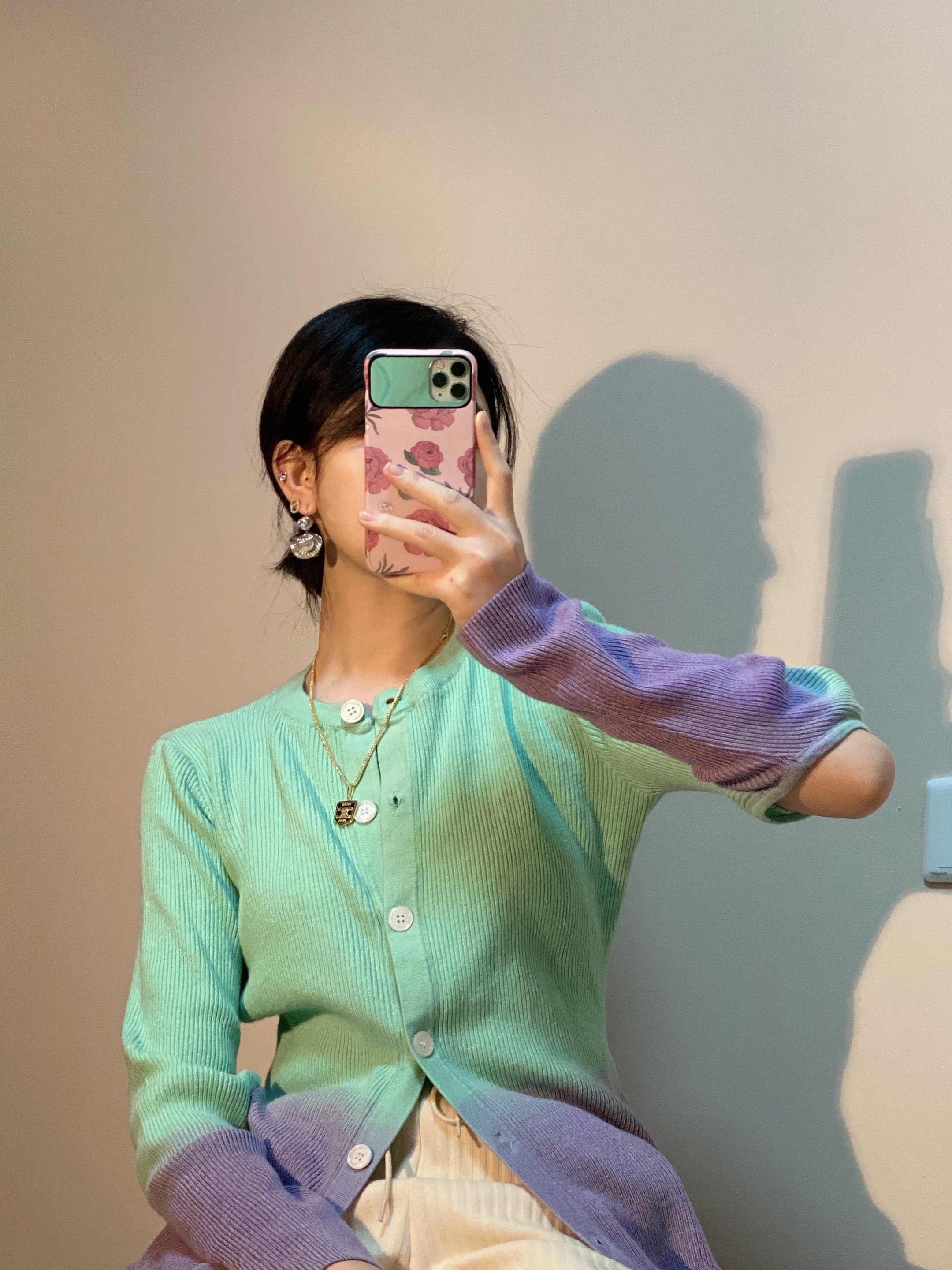 Real shot monitoring purple and green collision ~ craft gradient gentle personality careful machine irregular cardigan