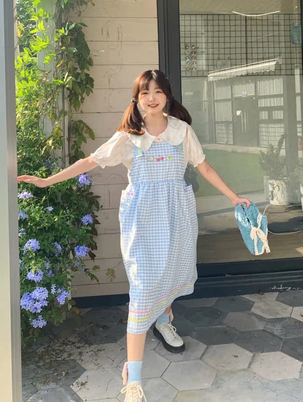 Real photo of lovely childlike girl rainbow ~ children's doll printed short sleeve + Plaid Pocket suspender skirt