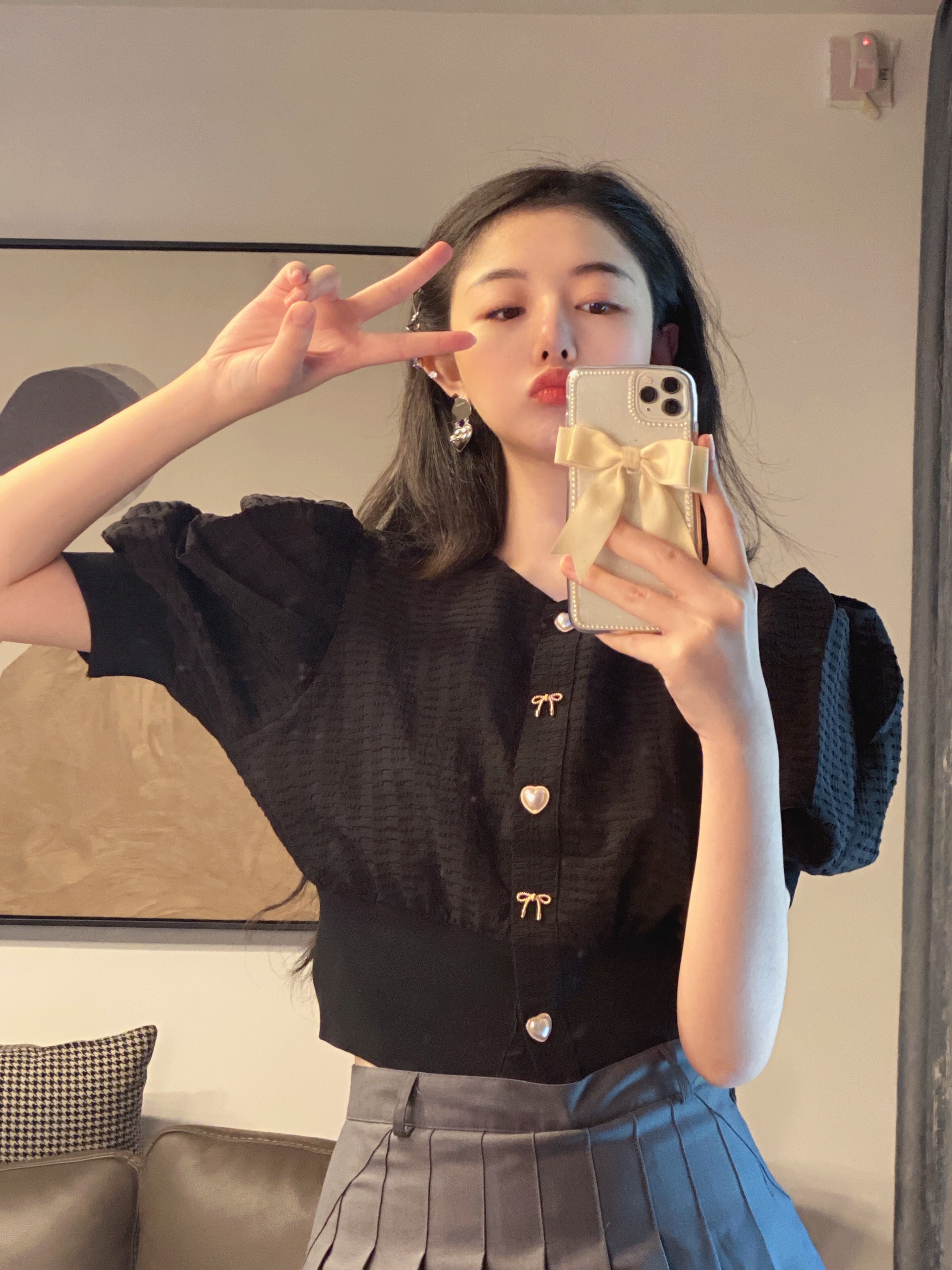 Real video surveillance charming dark villain Princess bubble sleeve personalized Button Waist short sleeve shirt