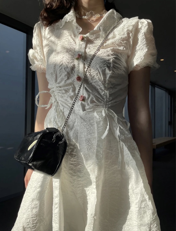 Real shot monitoring milky white pure for sweet girl feeling lace stitching process waist slim dress