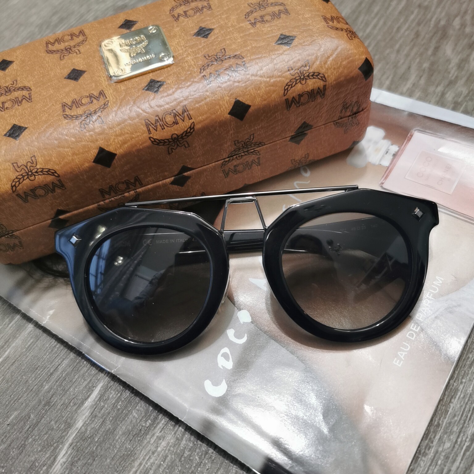 美国直邮代购 MCM 49mm 黑色圆框 墨镜