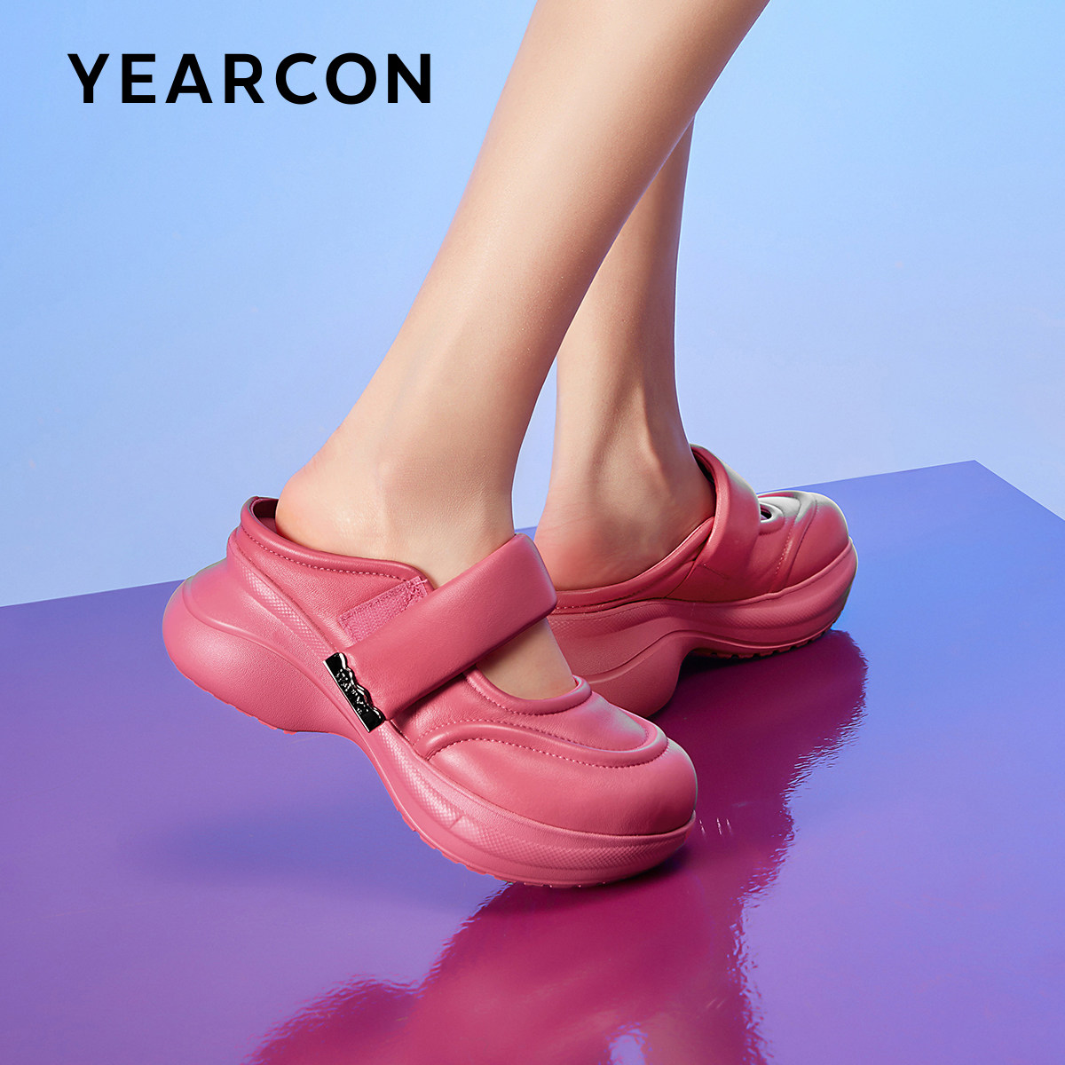 意尔康休闲凉鞋女2024夏季新款外穿舒适增高厚底多巴胺面包凉拖