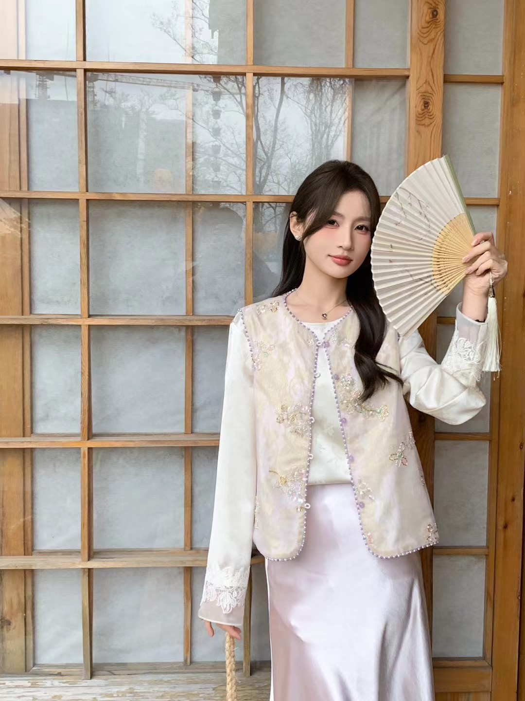 2026春装新款白色新中式国风马甲重工钉珠欧根纱马夹女上衣背心