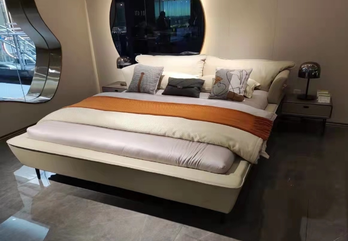 cbd家居软床/白金bs099型号皮艺简约现代实木双人床 原厂正品专卖