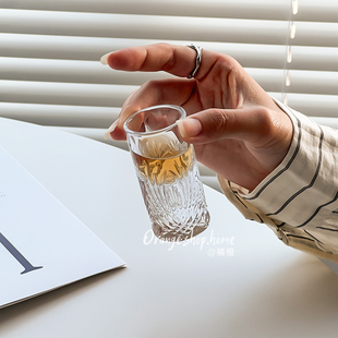 透明玻璃迷你小酒杯家用中古白酒杯烈酒杯高颜值创意小众一口杯子