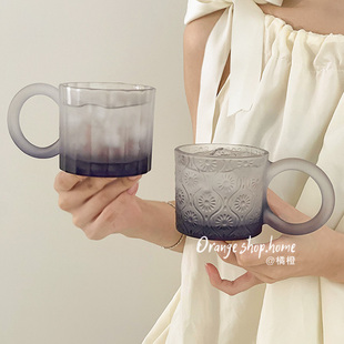 橘橙*大耳朵磨砂质感玻璃杯ins风浮雕刻花水杯带把咖啡杯马克杯子