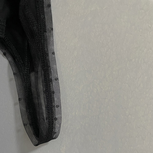 黑桃园蕾丝吊带简约背心