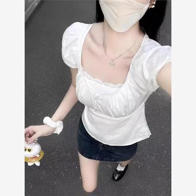 温柔风气质白色U领短袖衬