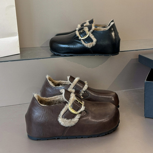 加绒内增高小皮鞋女秋冬季新款巨好看复古时尚爆款百搭勃肯单鞋子