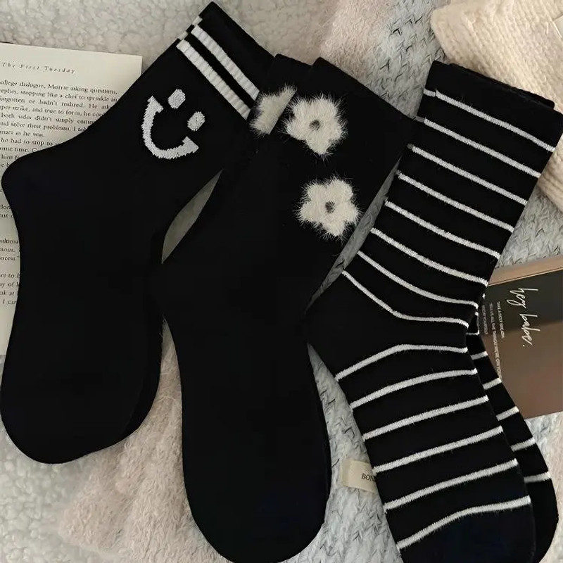 黑色棉袜厚袜子女中筒袜秋冬季保暖甜美小花ins潮网红款条纹长袜