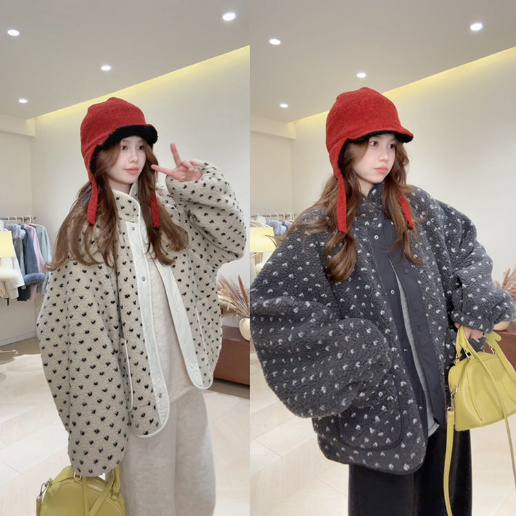 KG50两面穿羊羔毛爱心外套棉服