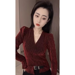 长袖 复古高级感亮丝V领漂亮小衫 显瘦喇叭袖 修身 T恤女 2025秋冬新款