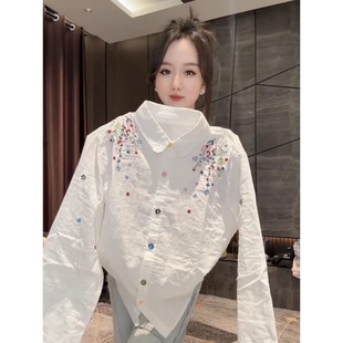 女彩色纽扣长袖 小清新刺绣小花白色翻领衬衫 衬衣 新款 欧货2026春季