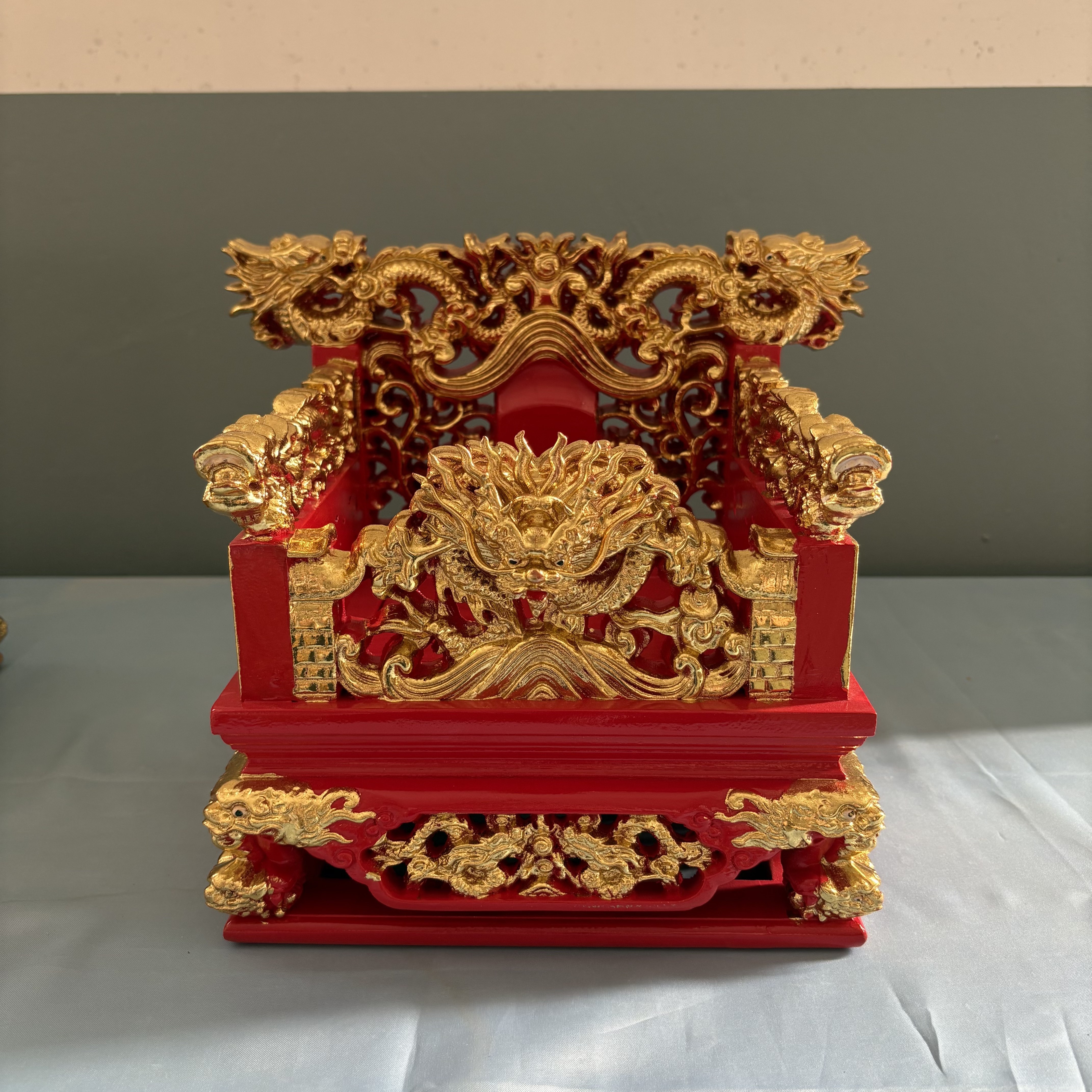 五龙椅神明坐椅佛用宝座神像底座红色辇轿文椅实木雕刻座椅手轿