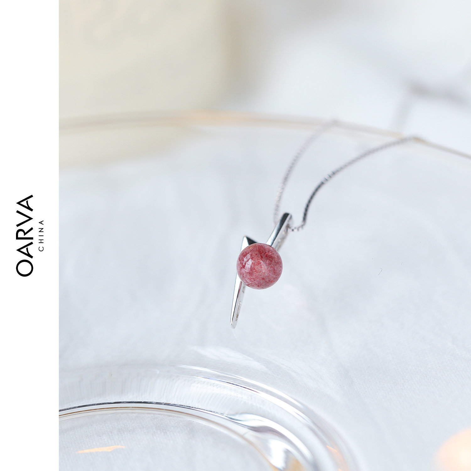 OARVA純銀項鏈女鎖骨鏈韓版簡約學生森系925銀天然草莓晶閃電吊墜在類目 飾品/流行首飾/時尚飾品新, 項鍊中 - 來自Buy2taobao.com提供專業的淘寶代購服務