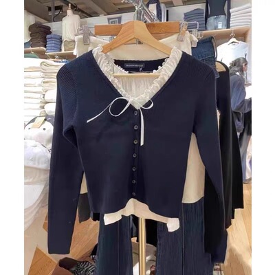 BM正品花边排扣V领针织衫