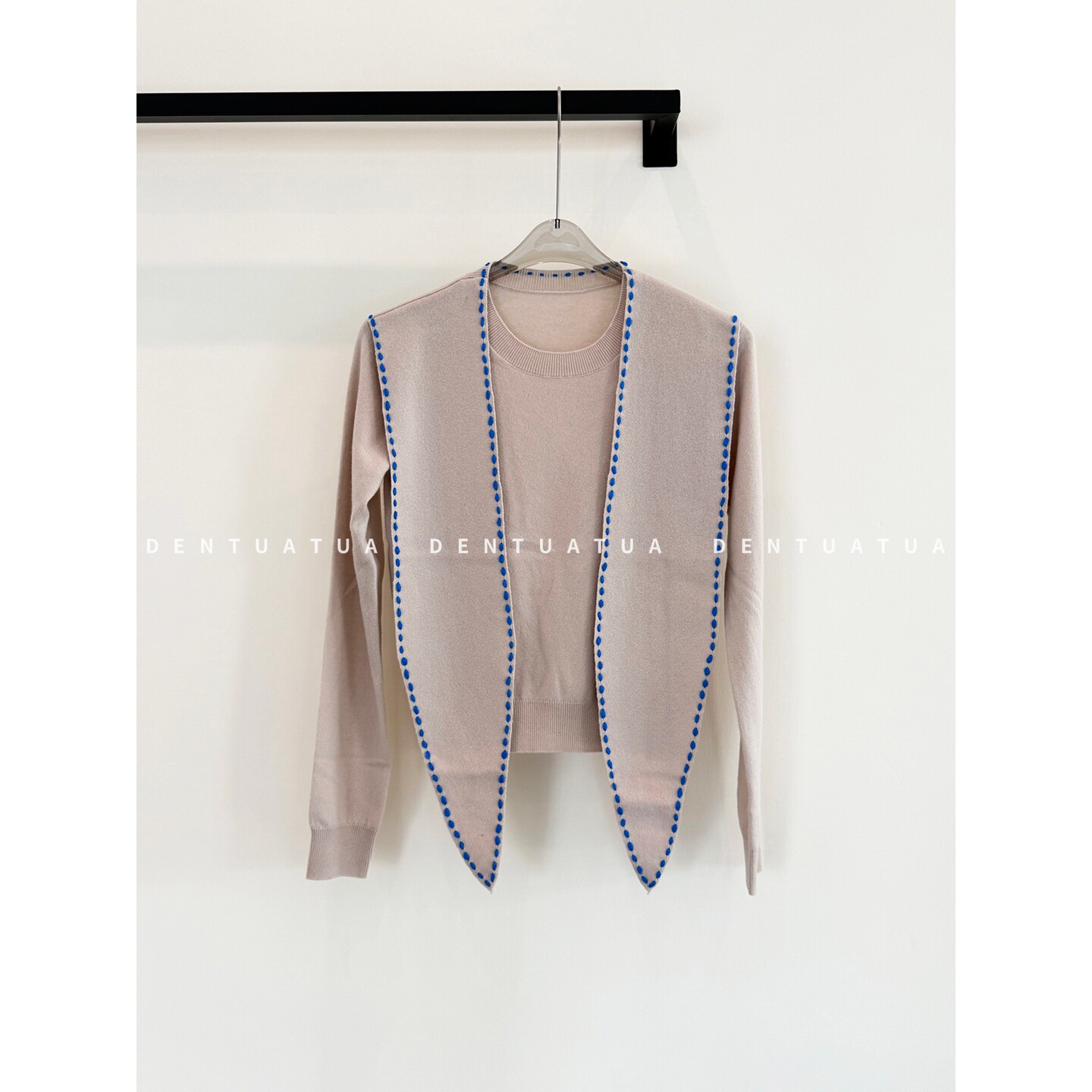 DENTUATUA 温柔精致两不误！26ss刺绣羊毛针织披肩系带长袖上衣女