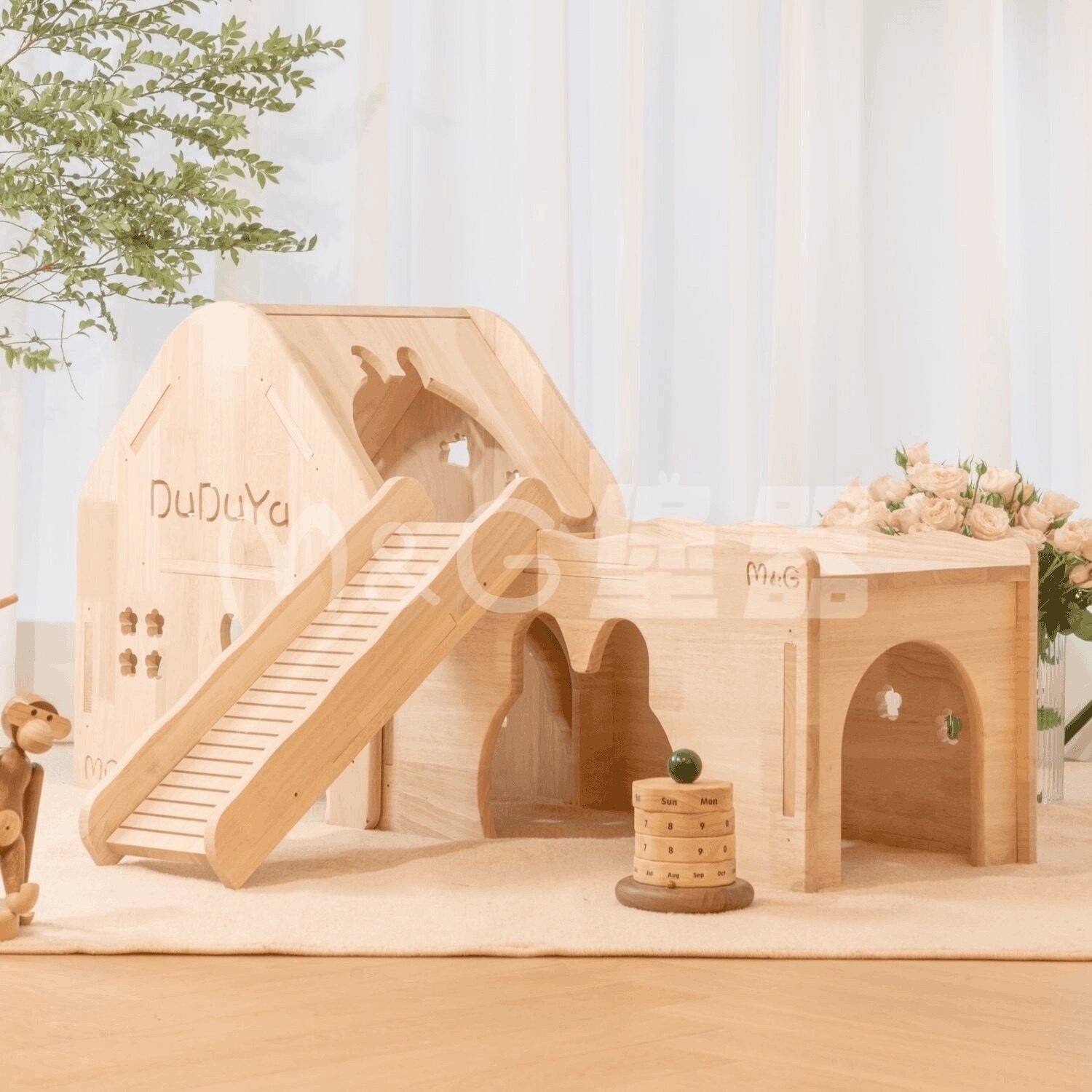 兔子玩具城堡阁楼躲避屋