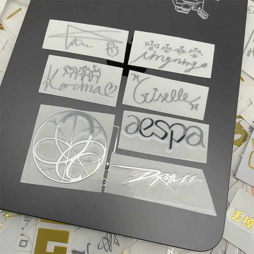 aespa签名款金属贴纸女团KARINA 内永枝利 冬妹 宁艺卓手机贴周边