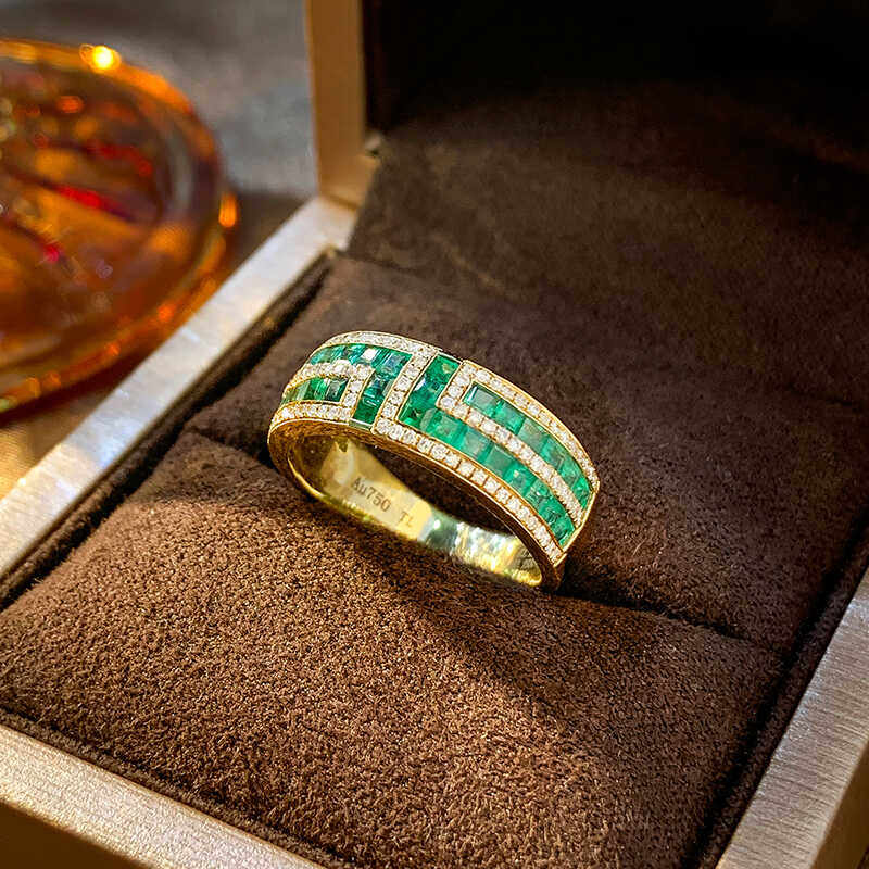 廷亮珠宝 天然祖母绿戒指女18K金镶嵌钻石大排戒