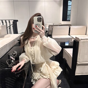 春装法式少女灯笼袖蕾丝拼接收腰显瘦蝴蝶结蛋糕裙连衣裙女