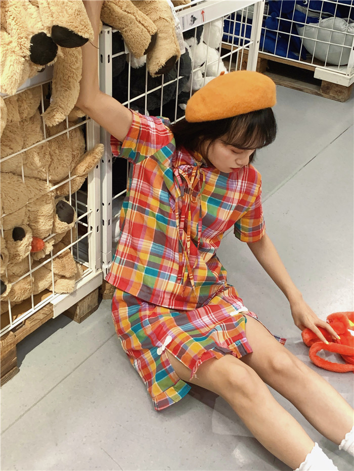 FREAKGIRLS SHOWA CHECKERED GIRL BOW NEW CHINESE STYLE COTTON SHIRT + SLIT CHEONGSAM BUTTON SKIRT