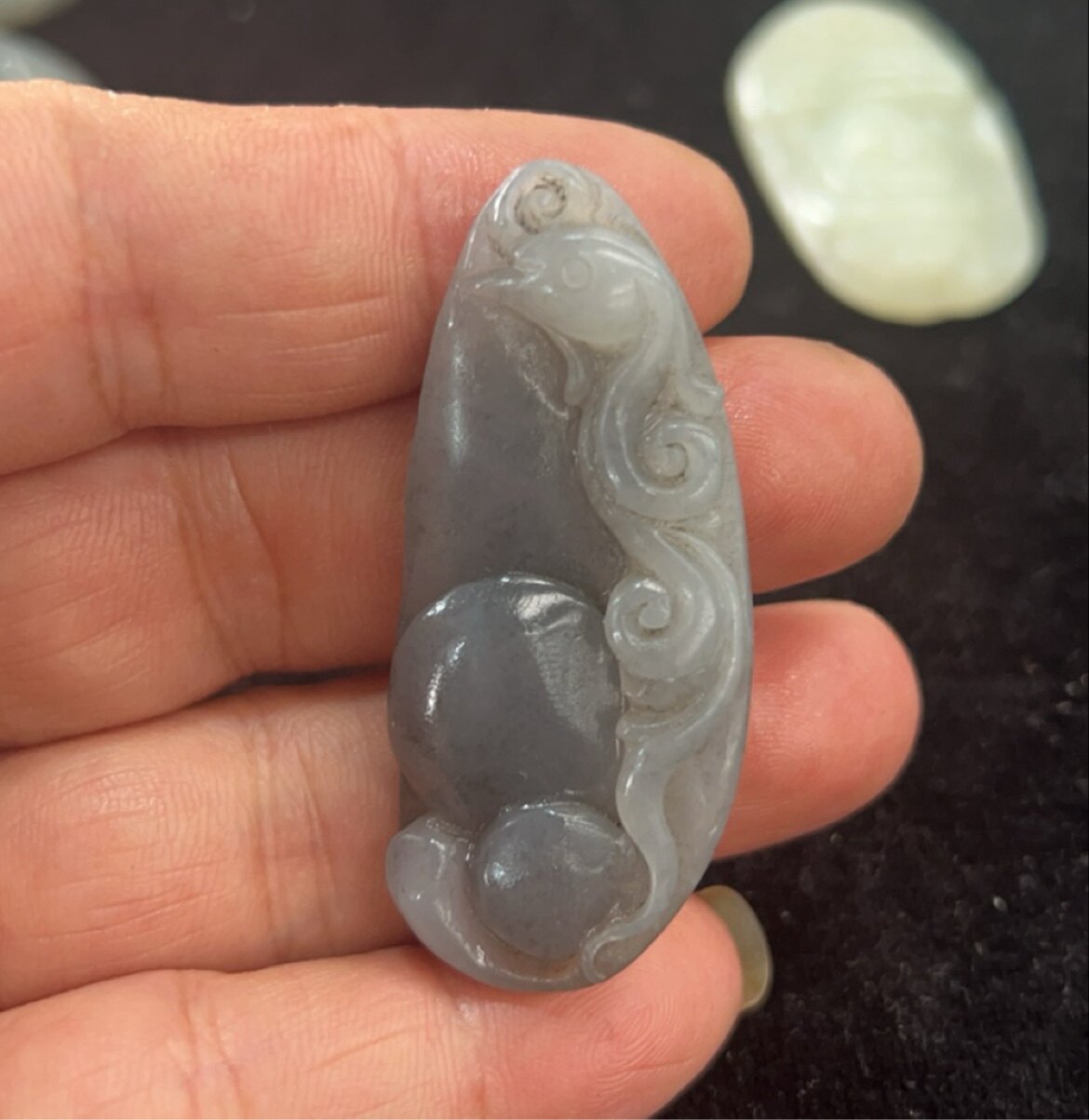 新疆和田玉青花籽料小挂件吊坠黑白相间仿古凤