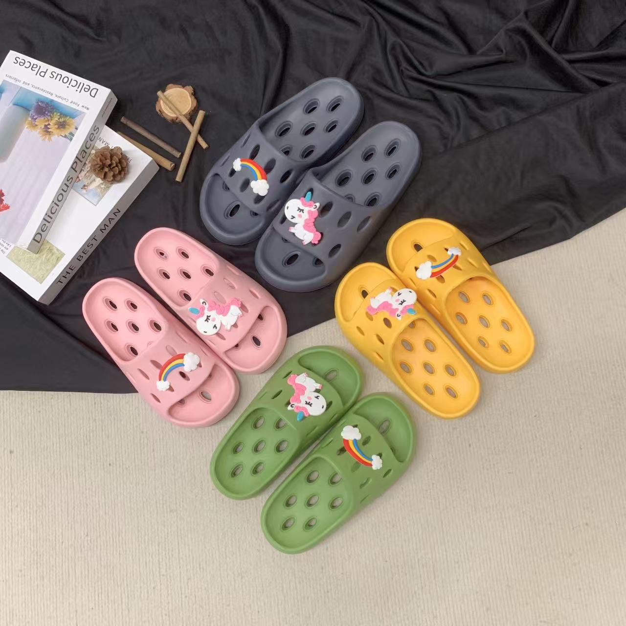 室内拖彩虹独角兽镂空漏水亲子拖