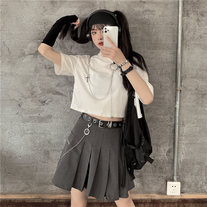 Real shot real price ~ street style handsome versatile chain short T plus personalized belt chain pleated skirt