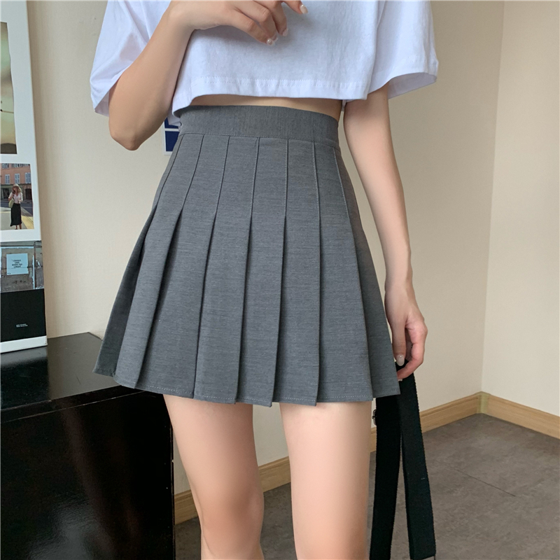 A-line pleated skirt with high waist