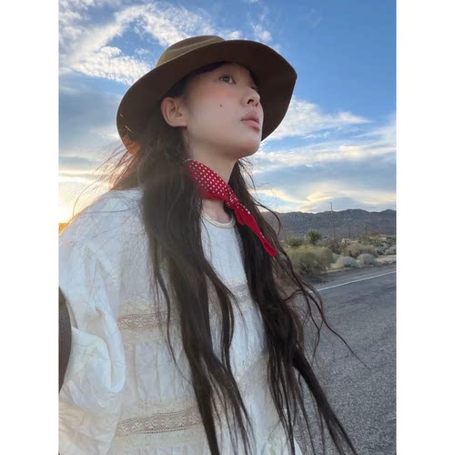 现！fletta圆领蕾丝花边连衣裙韩国26秋款褶皱口袋七分袖娃娃裙女