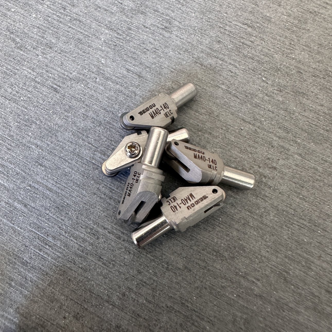 北斗日研玻璃自动切割机刀头进口刀轮异形直线裁片中澳切割机刀头