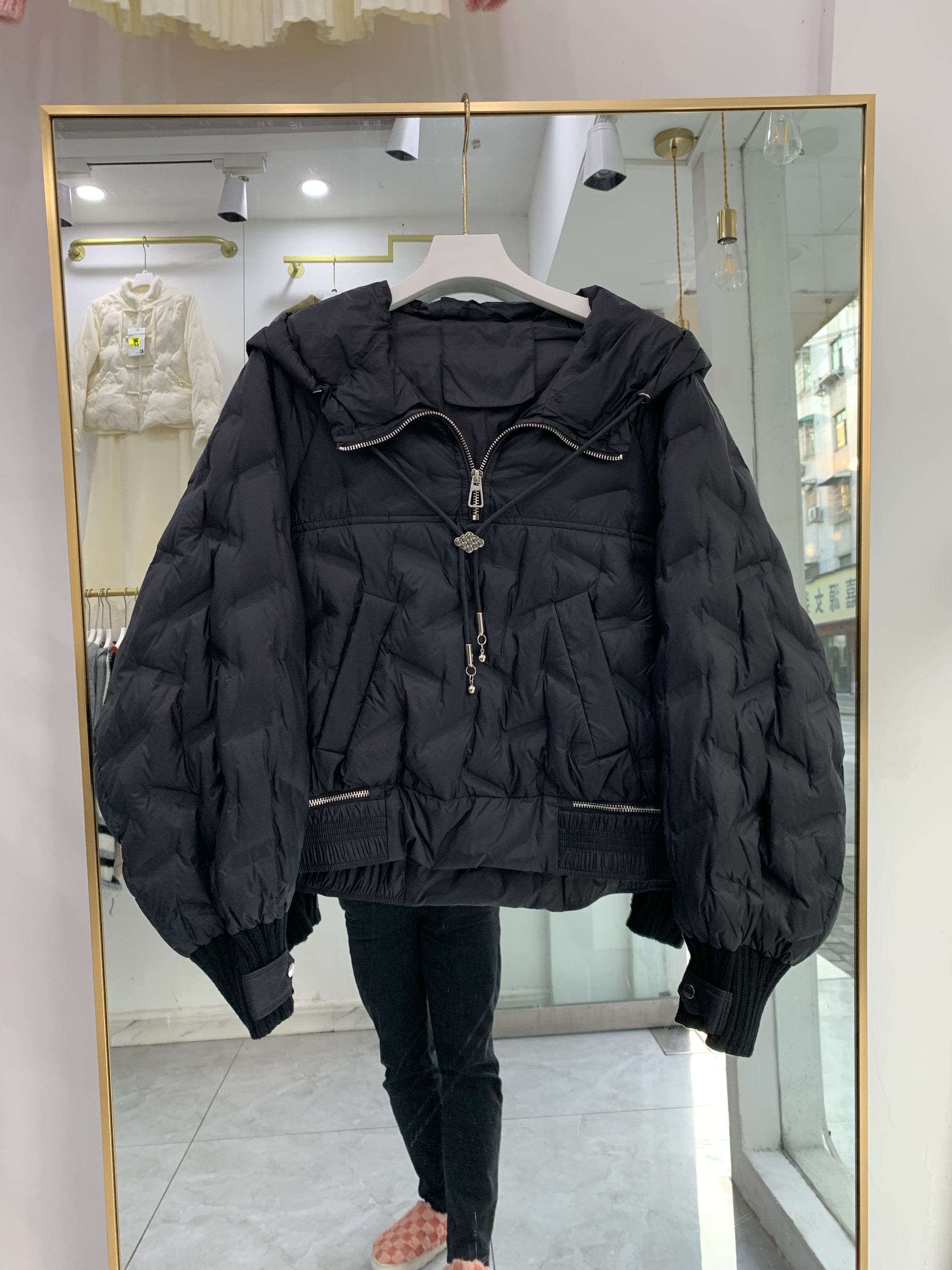 2024秋冬新款小众设计感套头卫衣款高货羽绒服女短款90白鸭绒外套