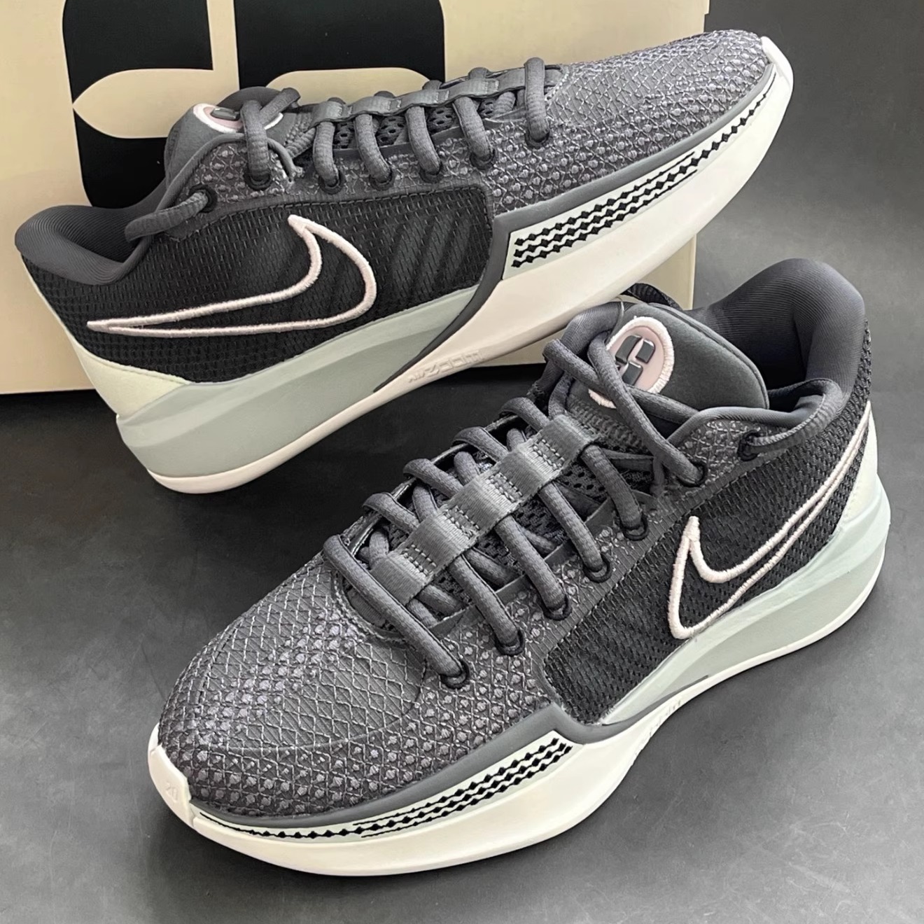耐克/ Nike Sabrina 1 