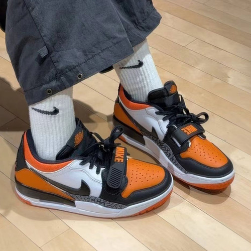 耐克/Nike Air jordan Legacy 312黑橙低帮复古篮球鞋 CD7069-118