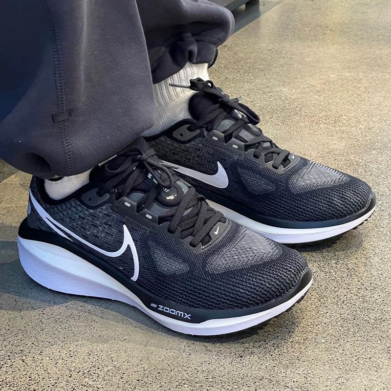 Nike/耐克 Zoom Vomero 17 黑色男款轻便休闲跑步鞋FB1309-004