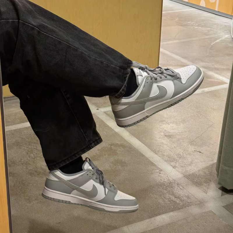 耐克/Nike Dunk 灰白女款休闲潮流百搭低帮复古板鞋 FB9109-123