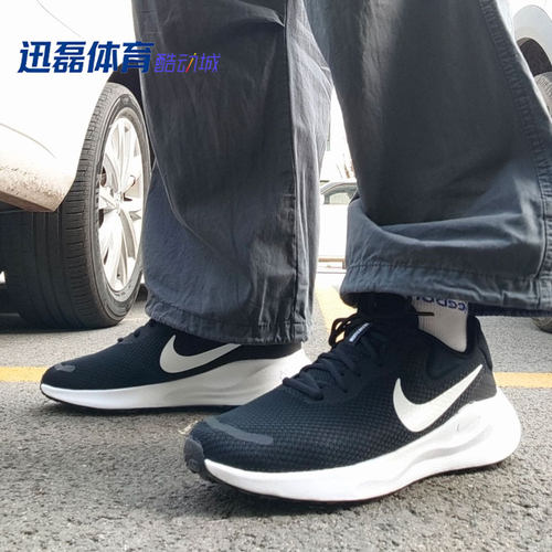 黑色舒适百搭低帮休闲跑步鞋